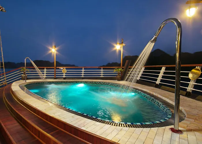 In One Luxury Cruise Bay Resort Ha Long