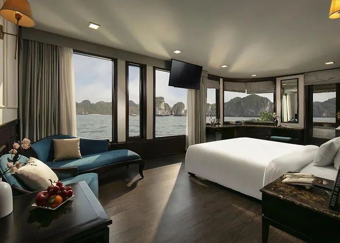 In One Luxury Cruise Bay Resort *