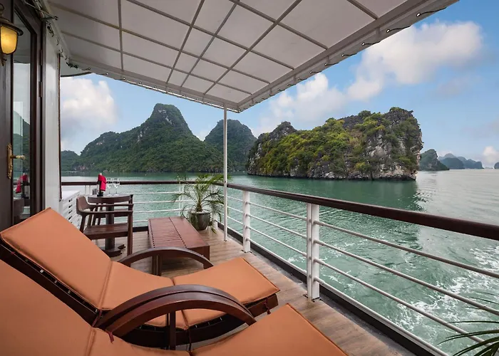 In One Luxury Cruise Bay *