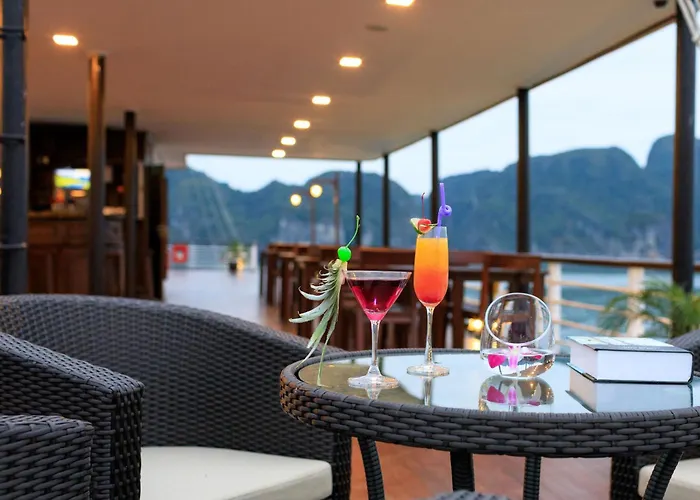 Resort In One Luxury Cruise Bay Ha Long
